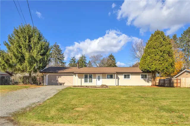 206 Sandalwood Dr