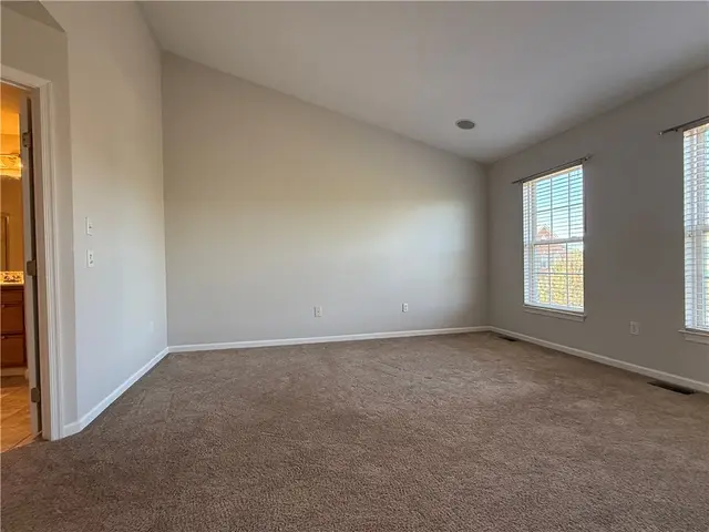 206 Village Place gallery image 17