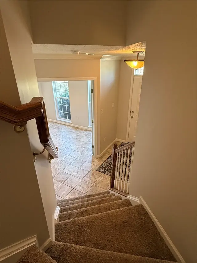 206 Village Place gallery image 38