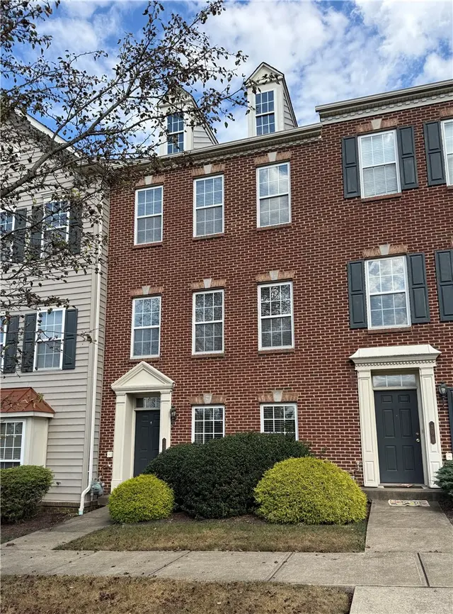 206 Village Place