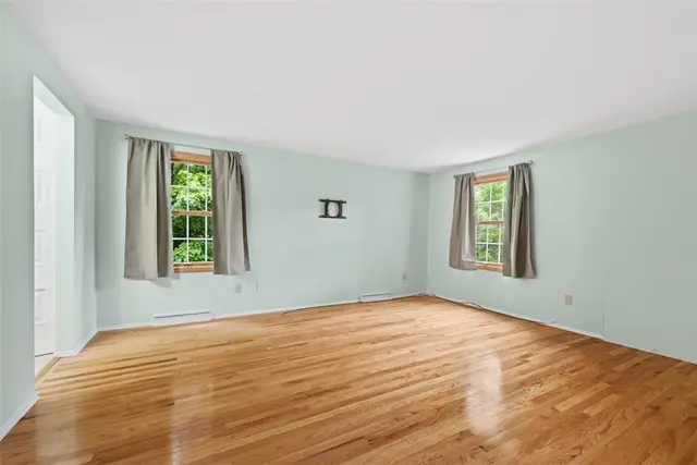2060 Aldergrove Drive gallery image 21