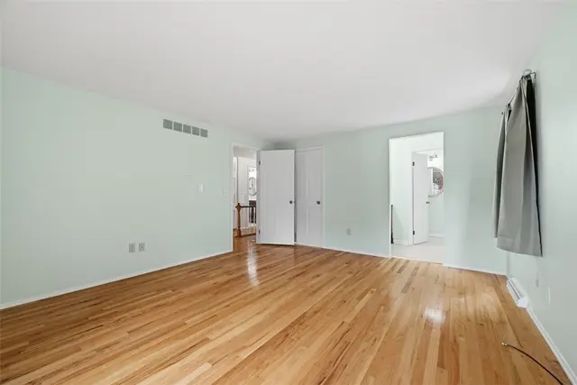 2060 Aldergrove Drive gallery image 28