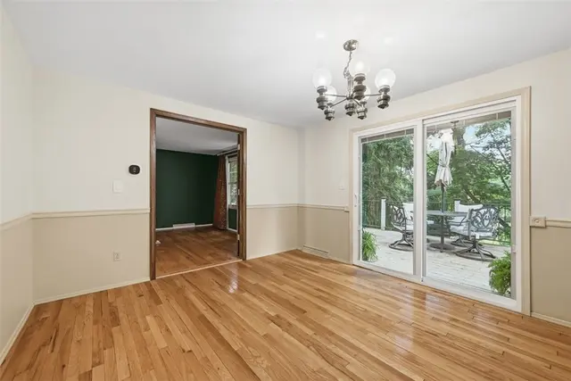 2060 Aldergrove Drive gallery image 29