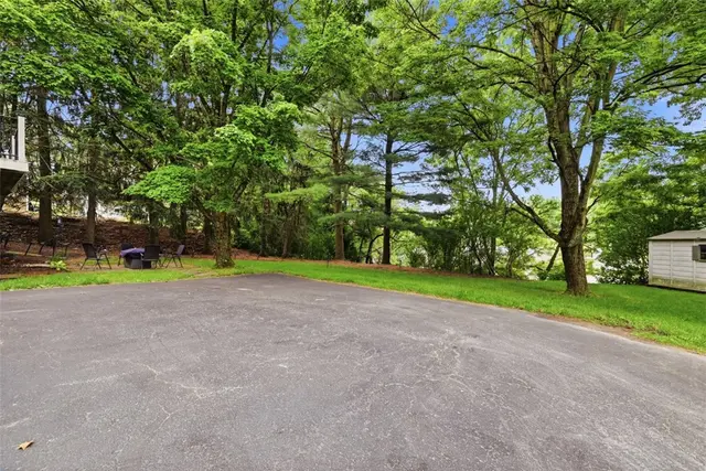 2060 Aldergrove Drive gallery image 35