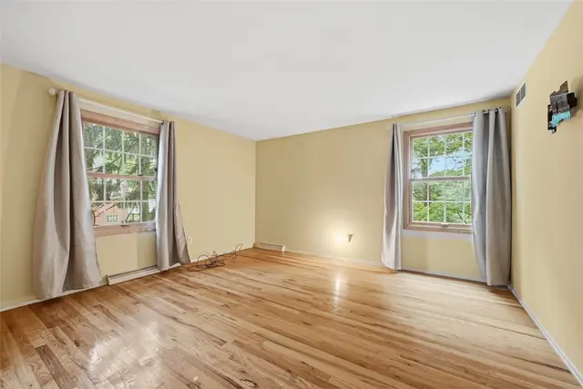2060 Aldergrove Drive gallery image 36