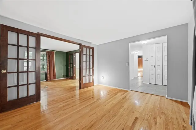 2060 Aldergrove Drive gallery image 41