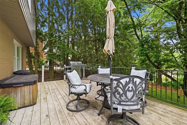 2060 Aldergrove Drive gallery image 42