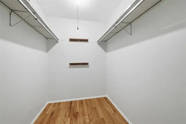 2060 Aldergrove Drive gallery image 49