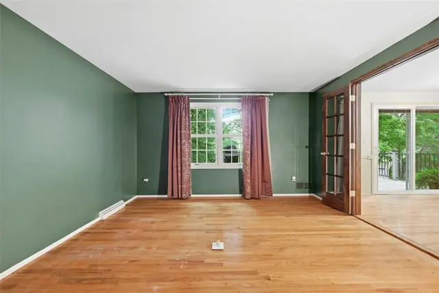 2060 Aldergrove Drive gallery image 50