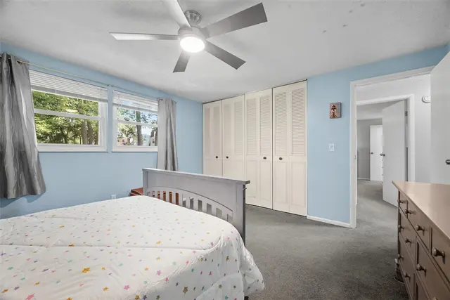 2064 Powell Road gallery image 32