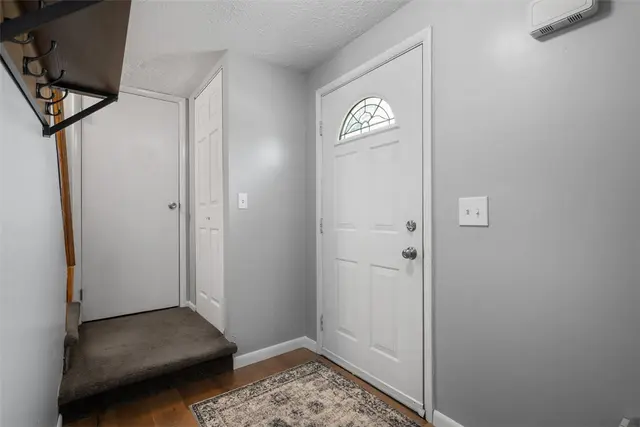 2064 Powell Road gallery image 47