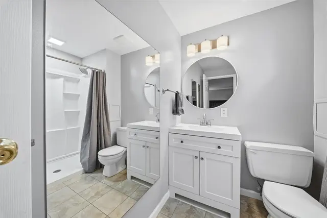207 Cricketwood Ct gallery image 9