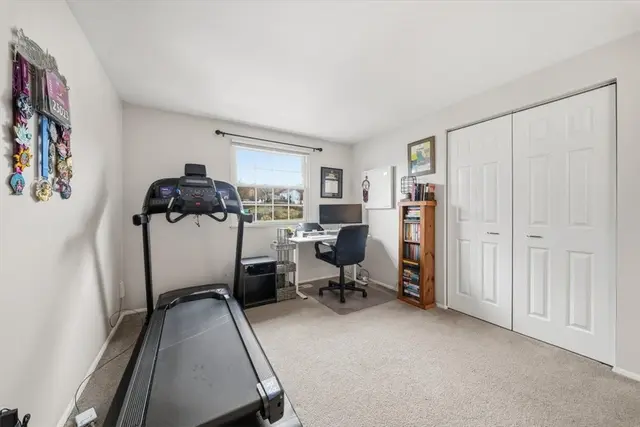 207 Cricketwood Ct gallery image 12