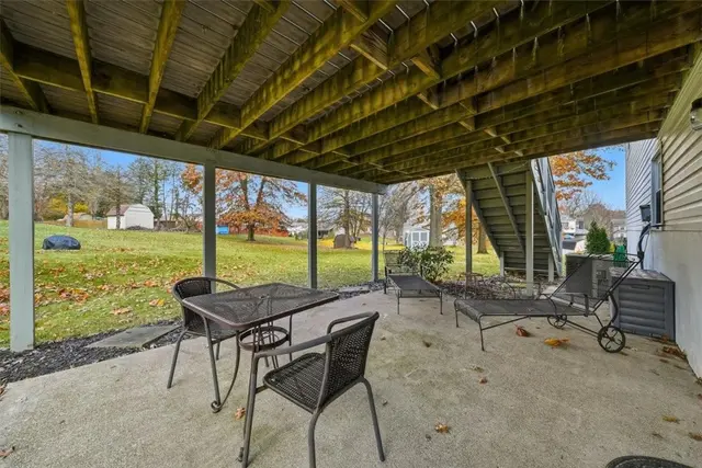 207 Cricketwood Ct gallery image 26