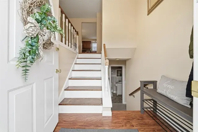 207 Cricketwood Ct gallery image 27