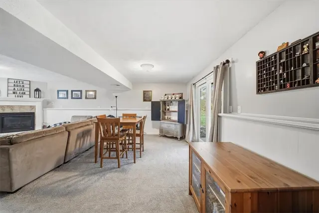 207 Cricketwood Ct gallery image 29