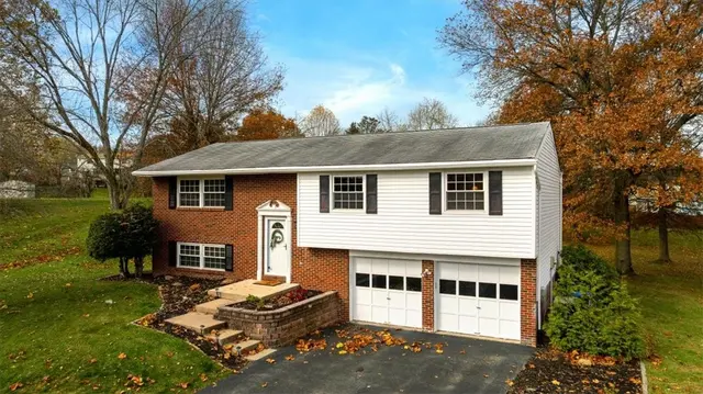 207 Cricketwood Ct gallery image 30