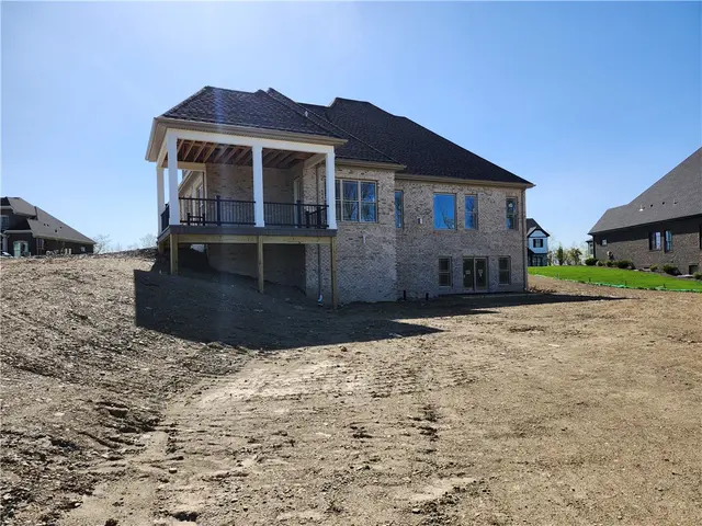 207 Falcon Lane - Lot 19 gallery image 4
