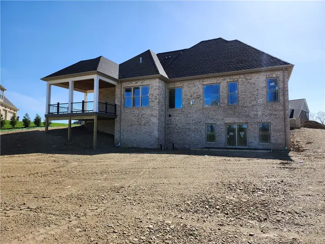 207 Falcon Lane - Lot 19 gallery image 5