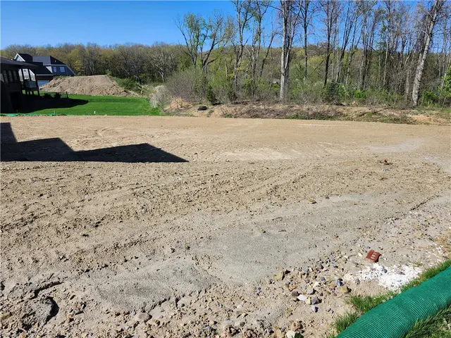 207 Falcon Lane - Lot 19 gallery image 6
