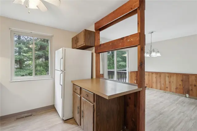 207 Parkwood Drive gallery image 15