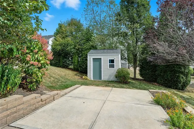 207 Windham Lane gallery image 4
