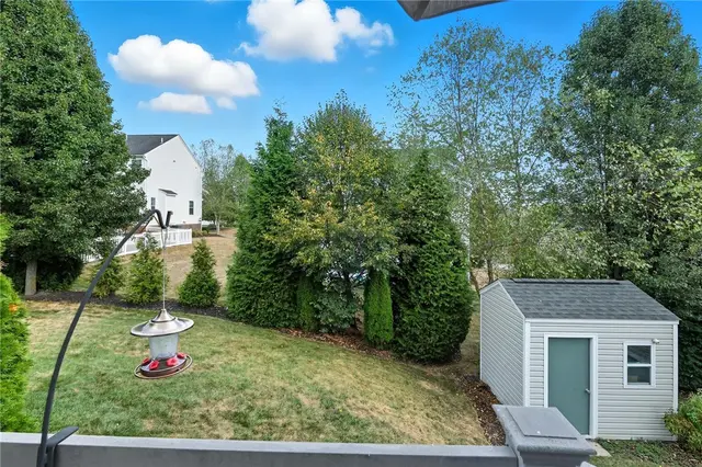 207 Windham Lane gallery image 9