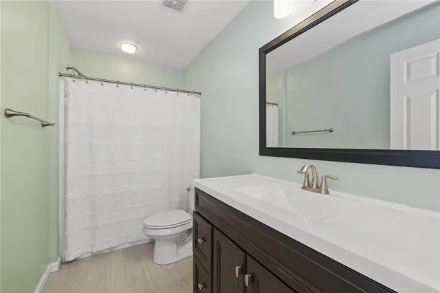 207 Windham Lane gallery image 12