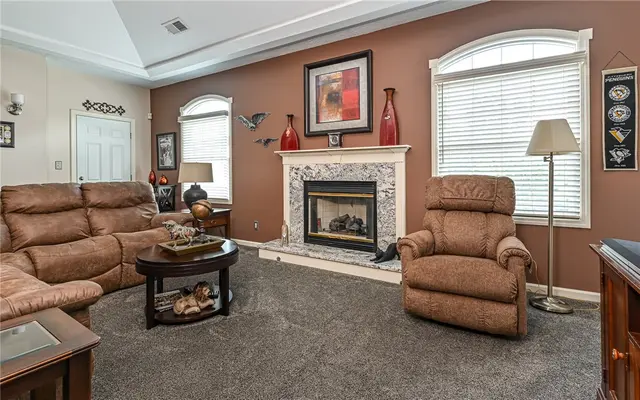 208 Adams Pointe Blvd 6 gallery image 4