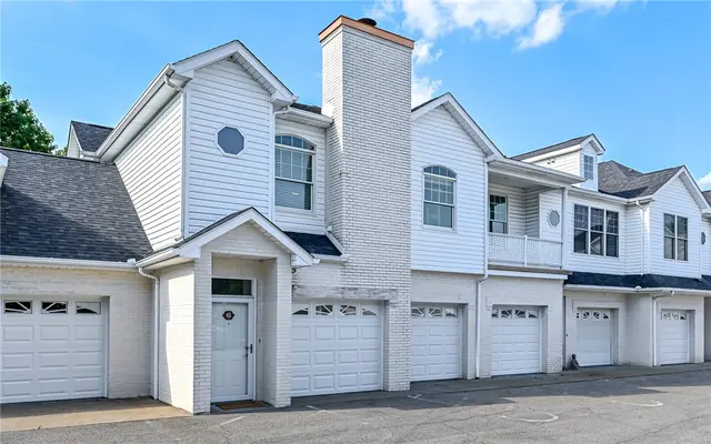208 Adams Pointe Blvd 6 gallery image 7