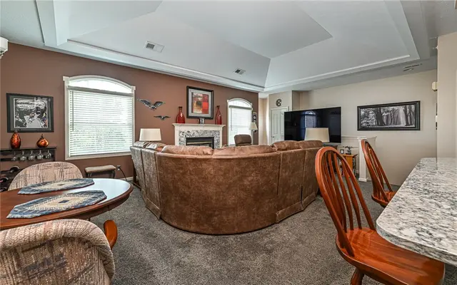 208 Adams Pointe Blvd 6 gallery image 8
