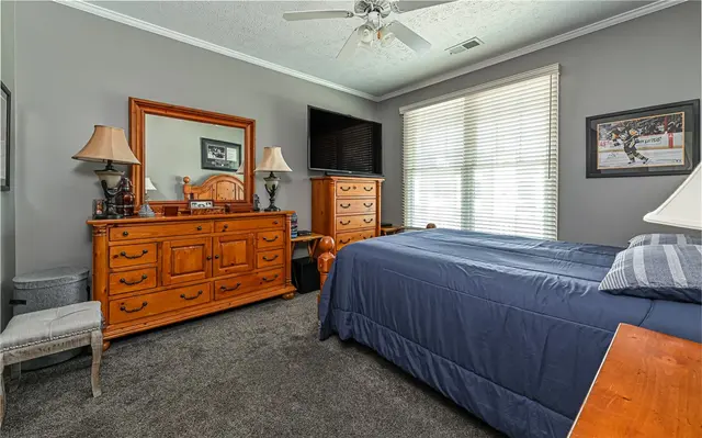 208 Adams Pointe Blvd 6 gallery image 11