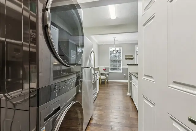 208 Sonie Dr gallery image 12