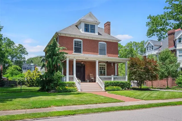 209 Chestnut Road gallery image 2