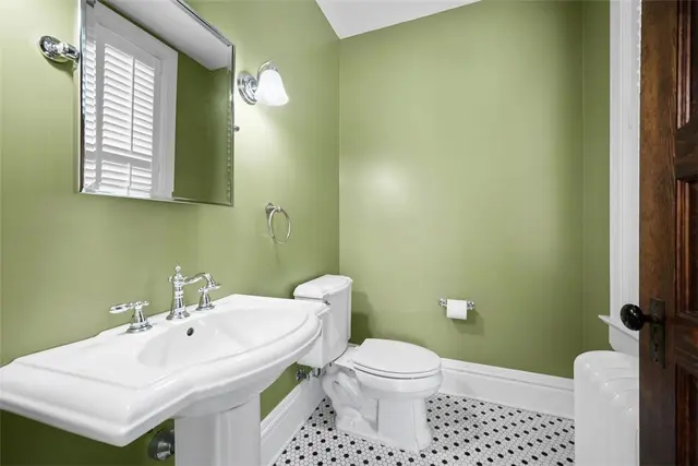 209 Chestnut Road gallery image 25