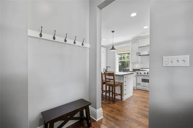209 Chestnut Road gallery image 35