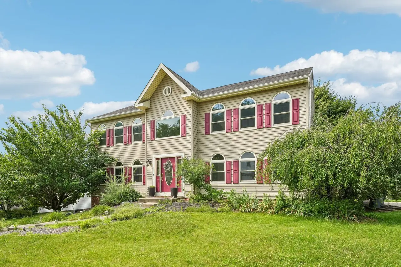 209 Jaclyn Dr