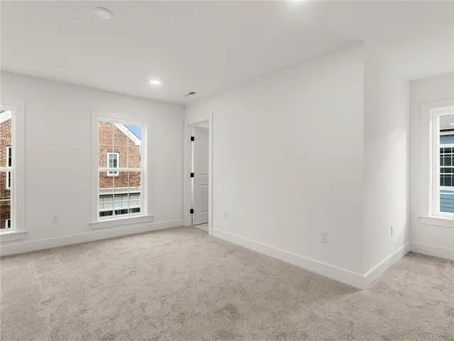 209 Oliver Way gallery image 26