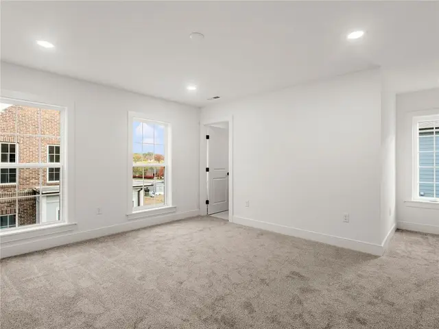 209 Oliver Way gallery image 30