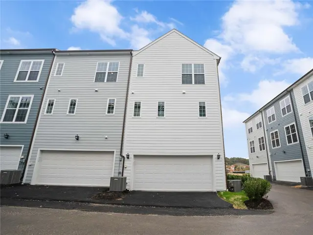209 Oliver Way gallery image 33