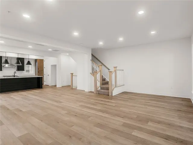 209 Oliver Way gallery image 44
