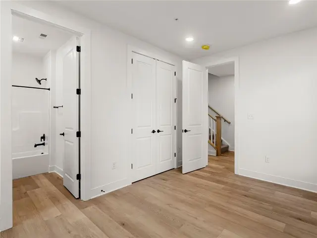 209 Oliver Way gallery image 45