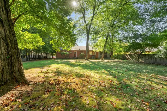 209 Osborne Lane gallery image 11