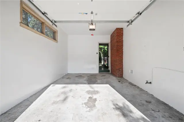 209 Osborne Lane gallery image 14