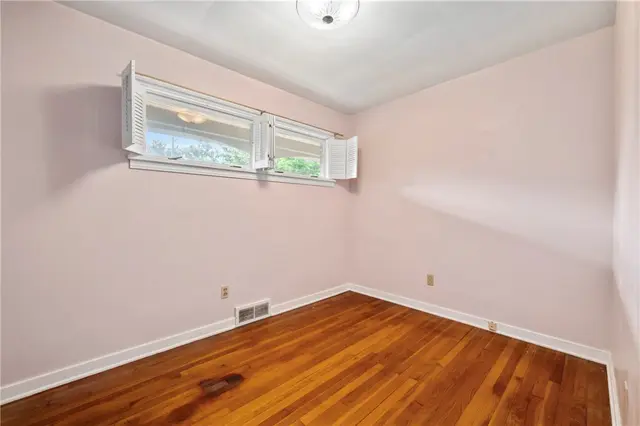 209 Osborne Lane gallery image 15