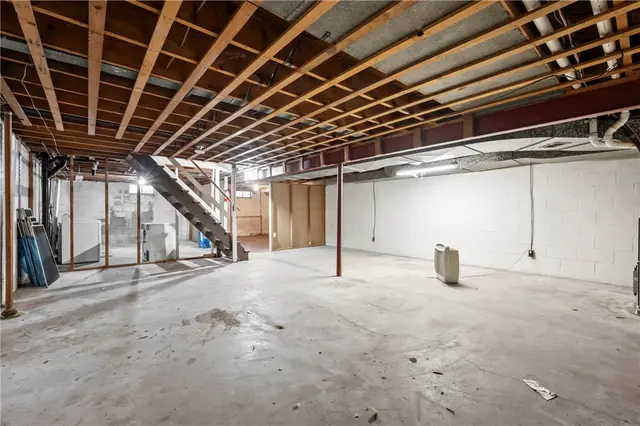 209 Osborne Lane gallery image 17