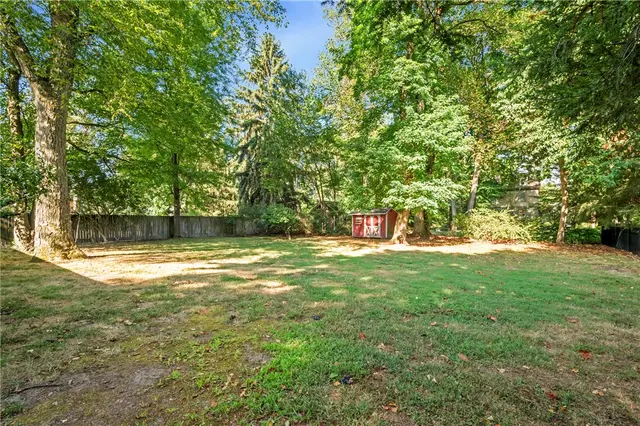 209 Osborne Lane gallery image 19