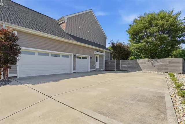 209 Stonecrest Ct gallery image 6