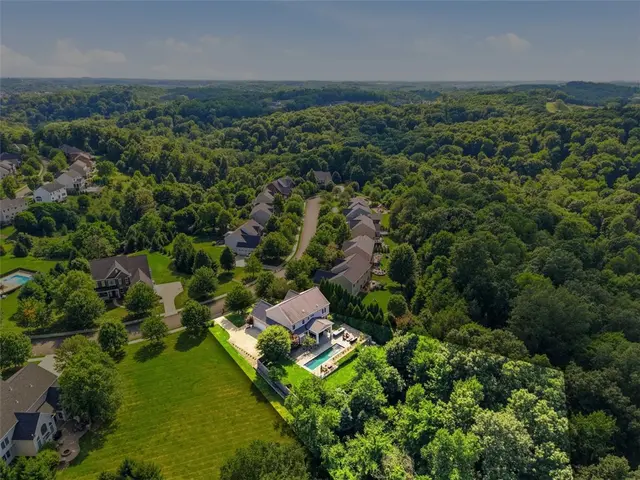 209 Stonecrest Ct gallery image 14