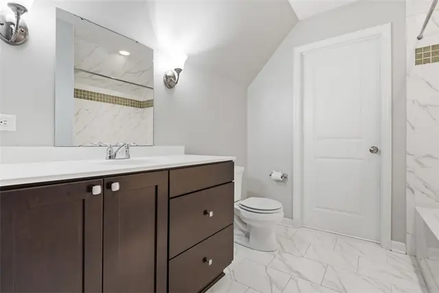 209 Stonecrest Ct gallery image 23